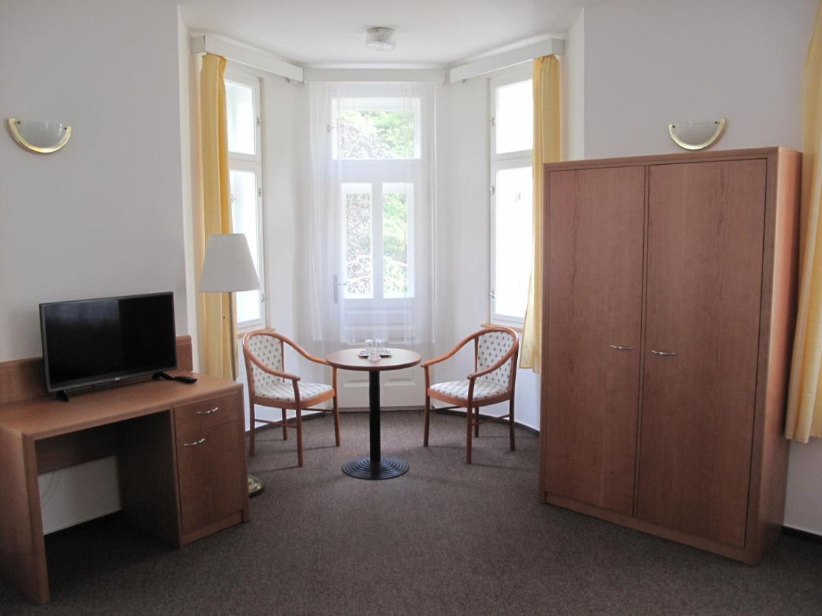 Villa Dagmar Luhačovice Kültér fotó