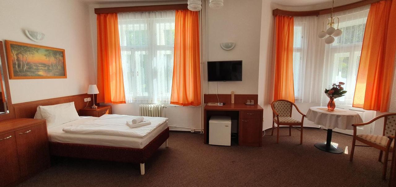 Villa Dagmar Luhačovice Kültér fotó